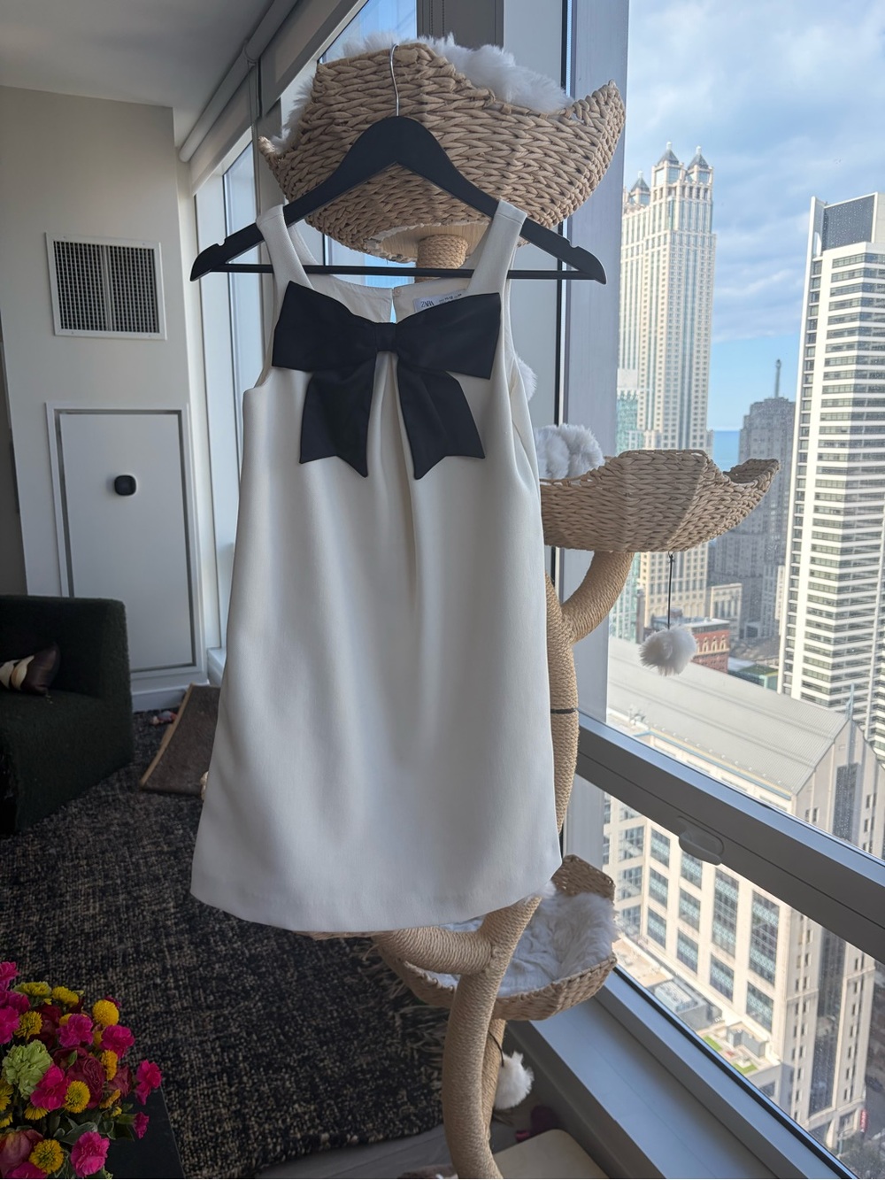 Zara White Sleeveless Dress with Black Bow Accent